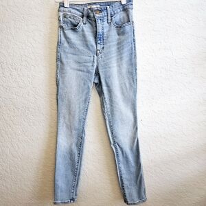 Madewell Curvy Roadtripper Jeans